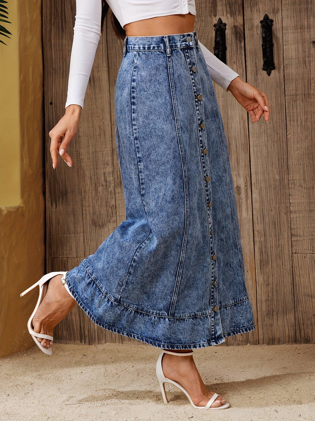 Women's Summer Vintage Washed Denim Maxi Skirt, A-Line Single-breasted Button Front Long Skirt With Frayed Hem, Casual Retro Style Jean Skirt-THAT FASHION STORE