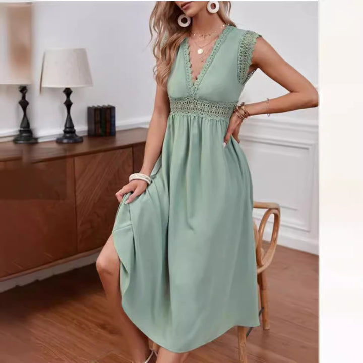 Elegant Women's Lace V-neck Hollow-out Solid Color Dress - THAT FASHION STORE