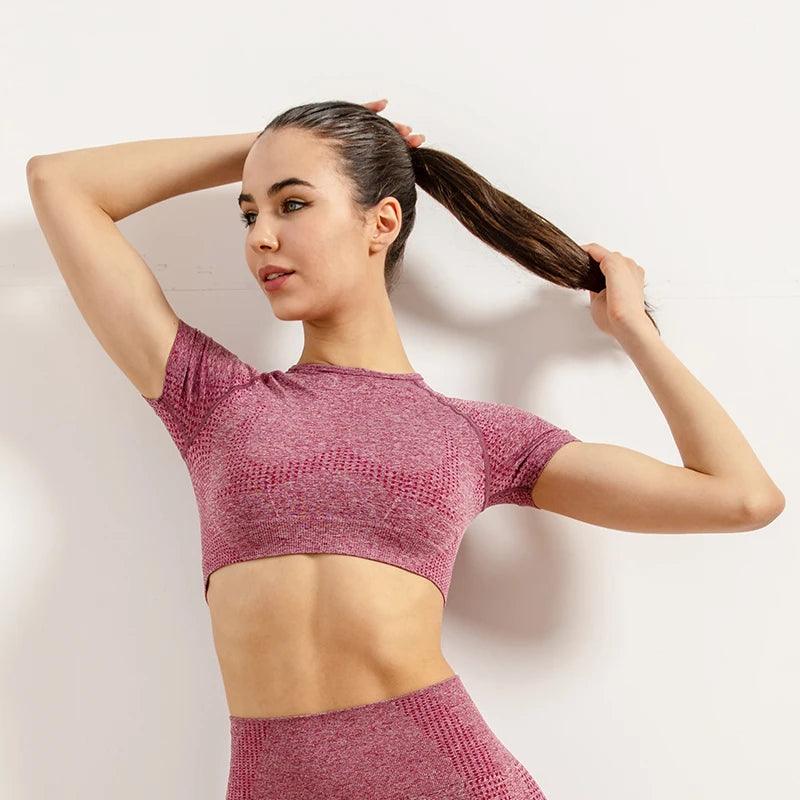 Women Seamless Yoga T-Shirt Sports Gym Cropped Tops Gym Training Shirt Short Sleeve Yoga Running Tracksuit-THAT FASHION STORE