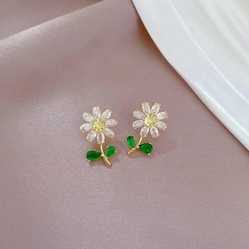 Classic Green Leaf Flower Necklace and Earrings Set Light Luxury Sunflower Personalized Banquet Stainless Steel Jewelry-THAT FASHION STORE